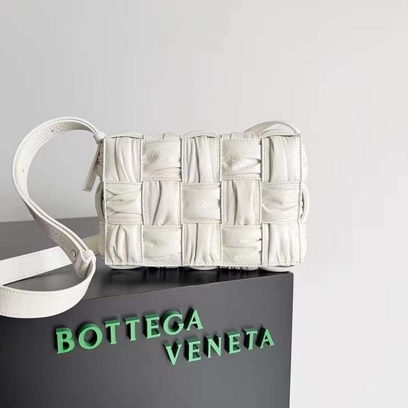 Bottega Veneta Cassette Shoulder Bag BGMP0278