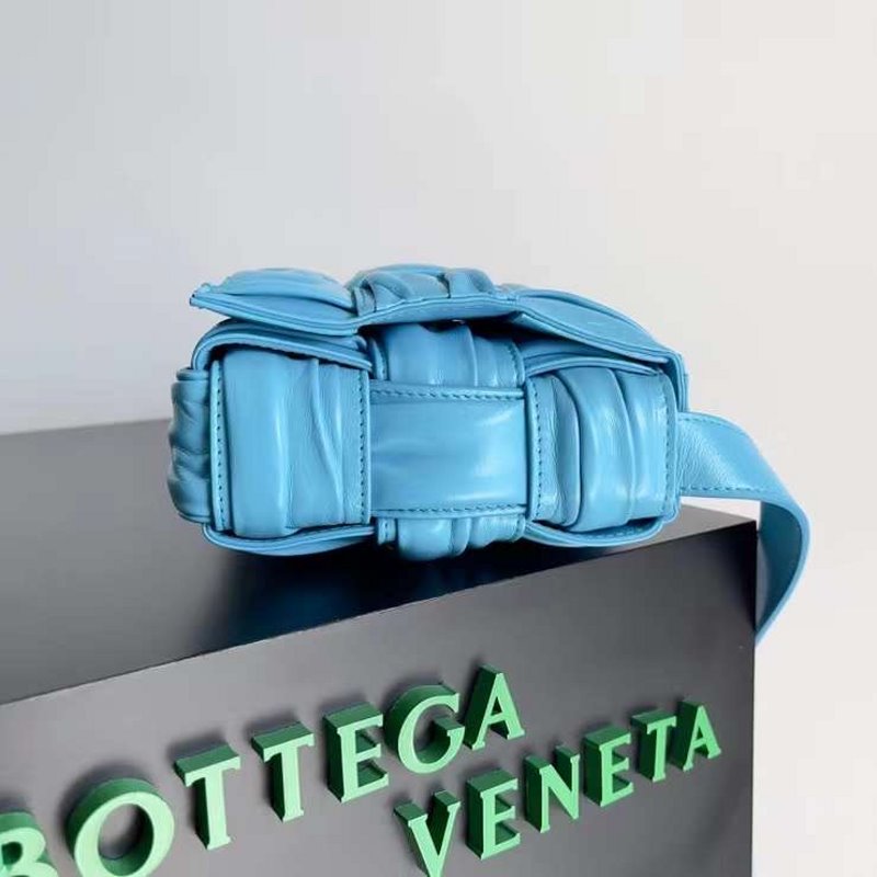 Bottega Veneta Cassette Shoulder Bag BGMP0279