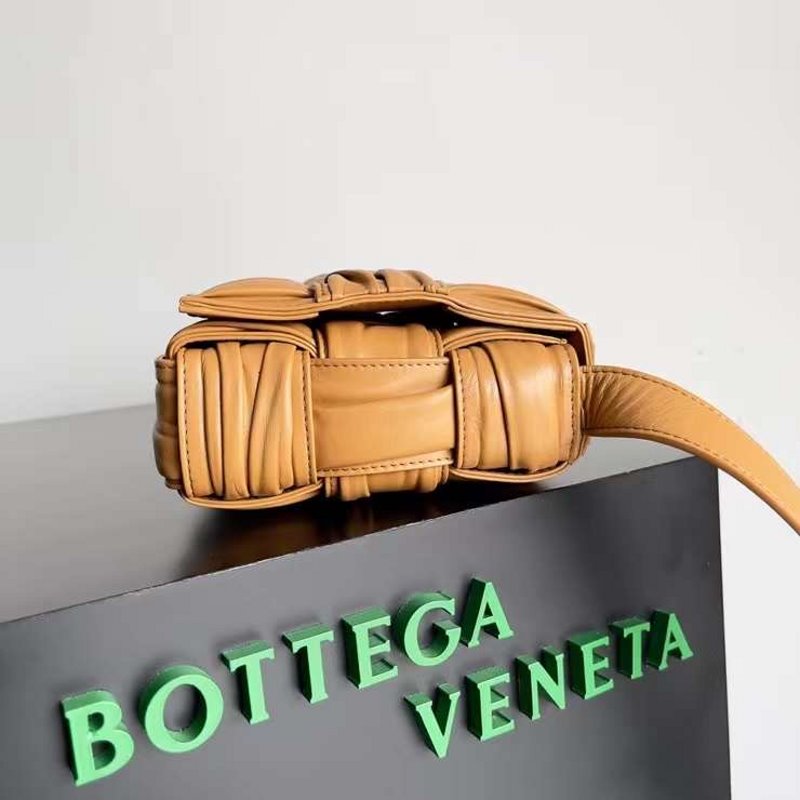 Bottega Veneta Cassette Shoulder Bag BGMP0280