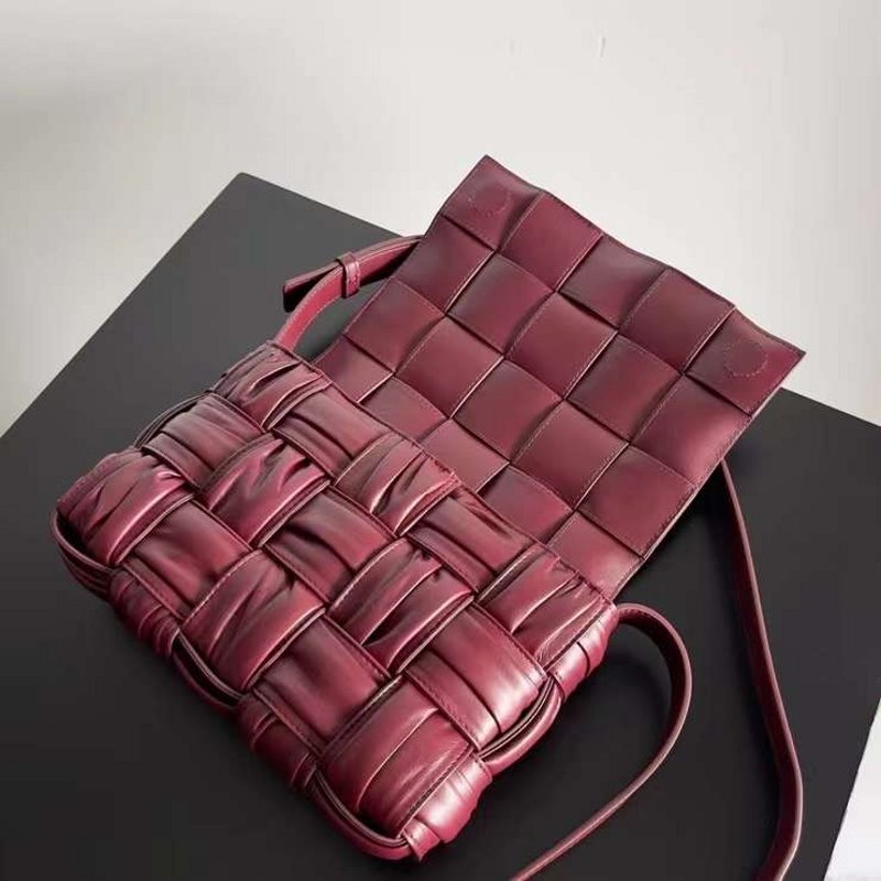 Bottega Veneta Cassette Shoulder Bag BGMP0281