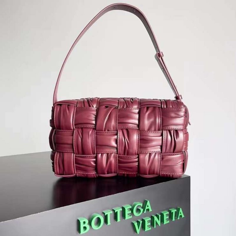 Bottega Veneta Cassette Shoulder Bag BGMP0288