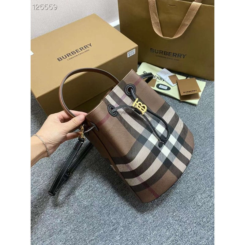 Burberry Bucket Bag BGMP0570