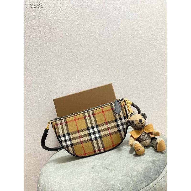 Burberry Cluctch Bag BBR00278