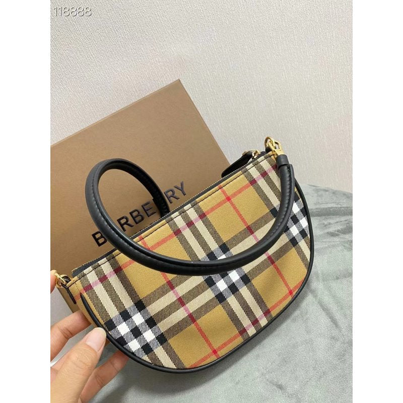 Burberry Cluctch Bag BBR00278