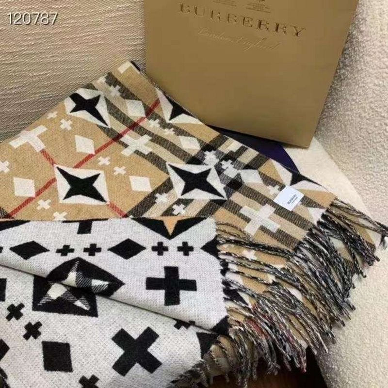 Burberry Cashmere Scarf SS001150