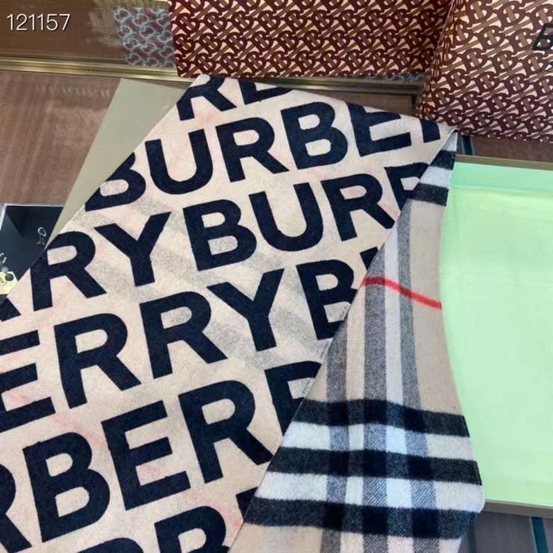 Burberry Cashmere Scarf SS001152