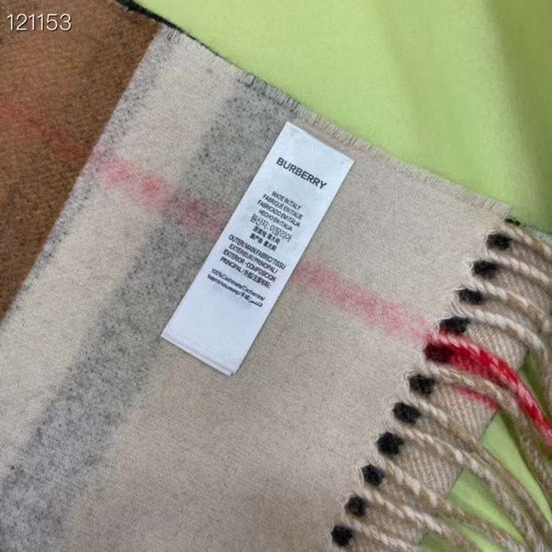 Burberry Cashmere Scarf SS001153