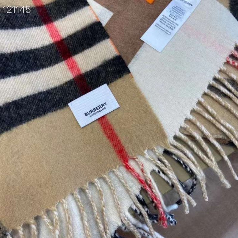 Burberry Cashmere Scarf SS001154