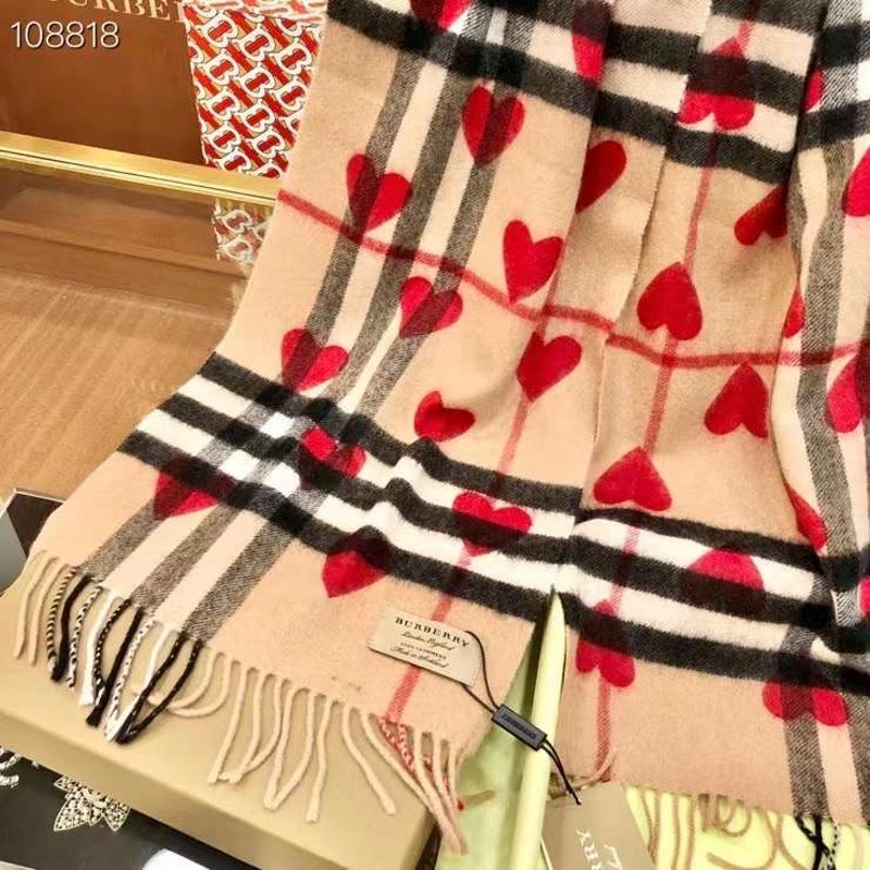 Burberry Cashmere Scarf SS001170