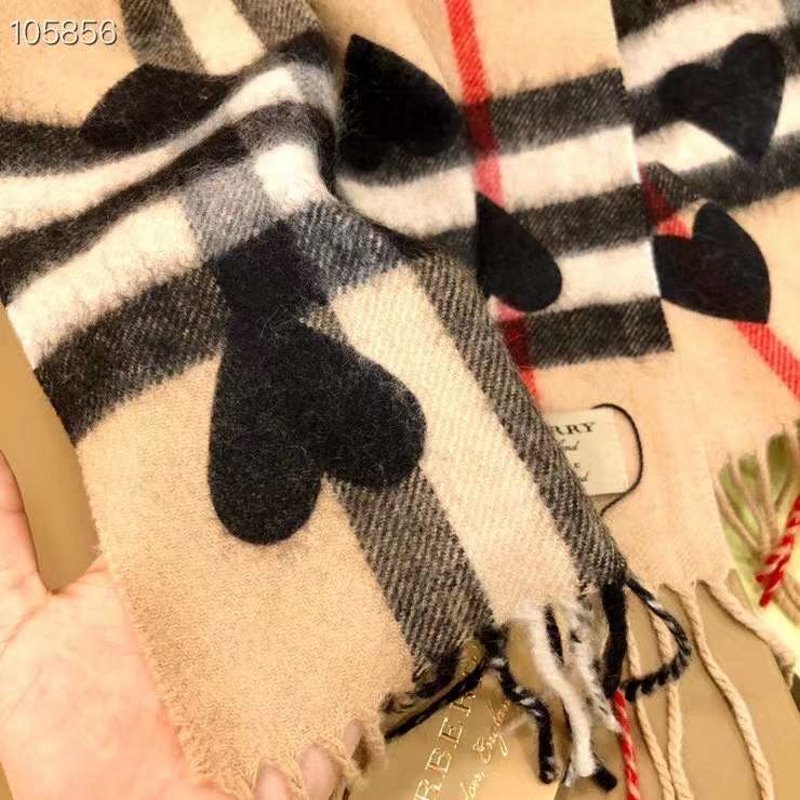 Burberry Cashmere Scarf SS001171