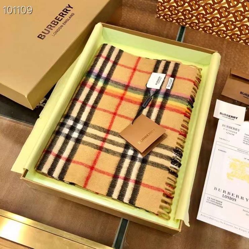 Burberry Cashmere Scarf SS001172