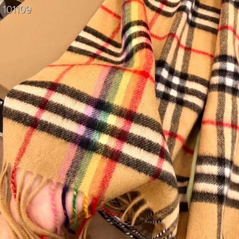 Burberry Cashmere Scarf SS001172