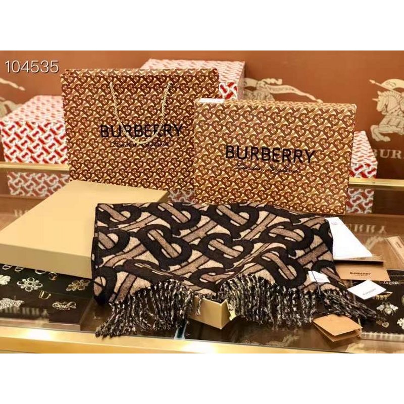 Burberry Cashmere Scarf SS001173