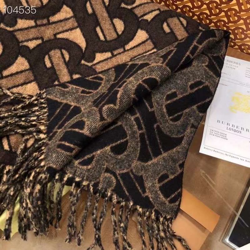 Burberry Cashmere Scarf SS001173