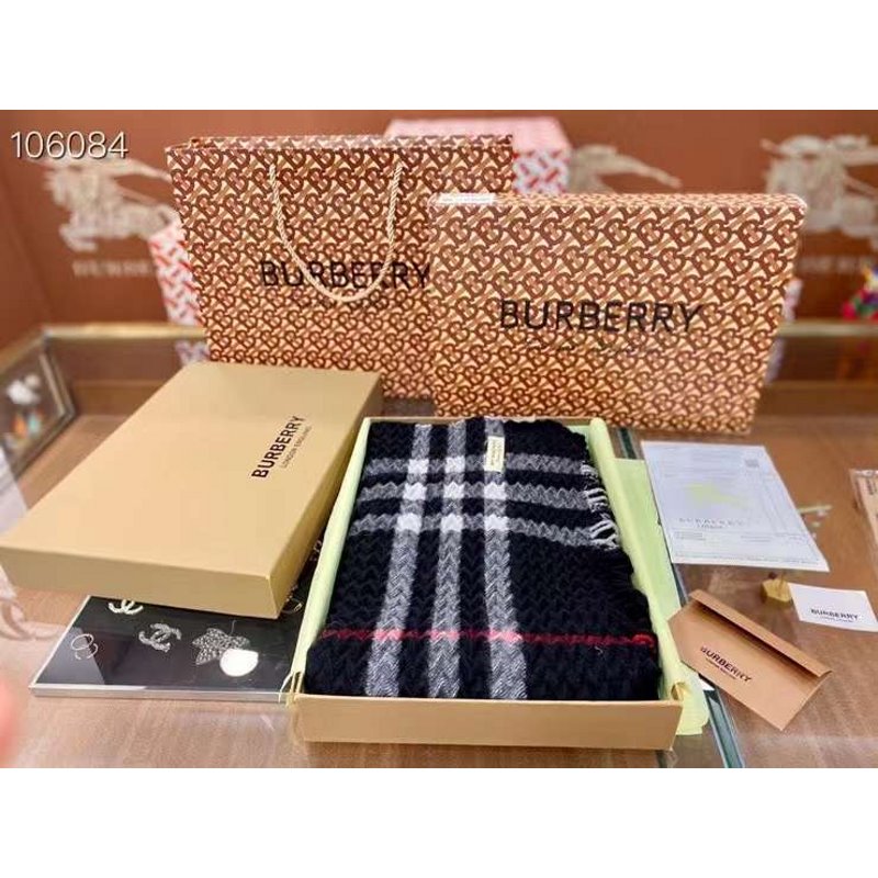 Burberry Cashmere Scarf SS001177