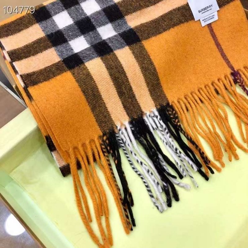 Burberry Cashmere Scarf SS001206