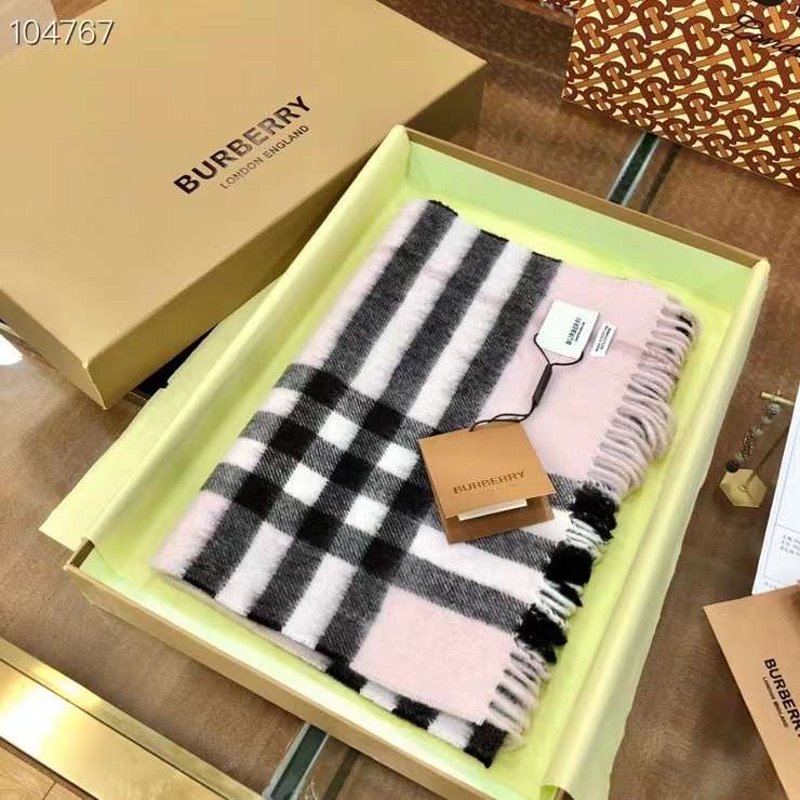 Burberry Cashmere Scarf SS001209