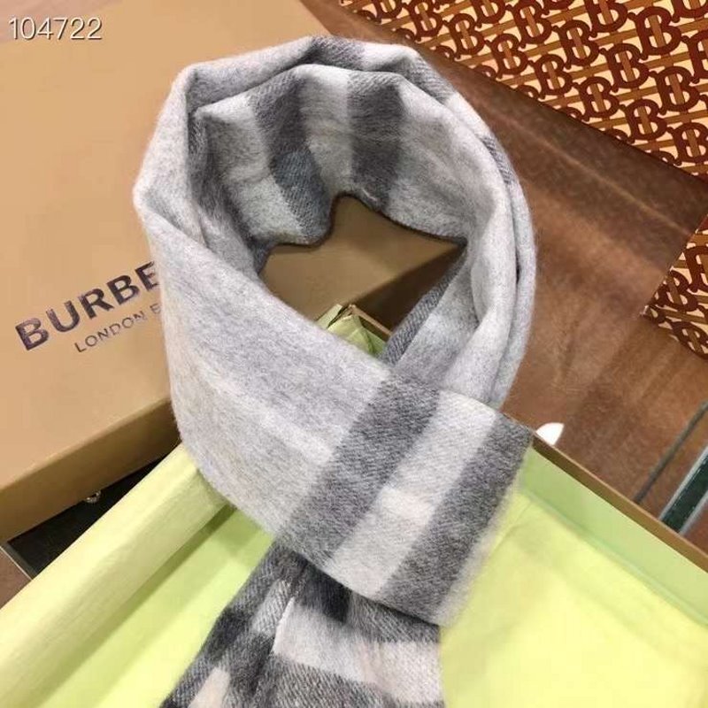 Burberry Cashmere Scarf SS001210