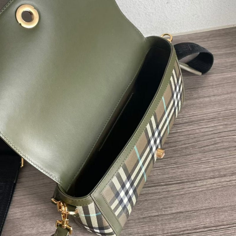 Burberry Cross Body Bag BG0525009