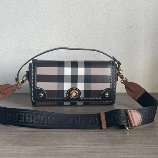 Burberry Cross Body Bag BG0525011