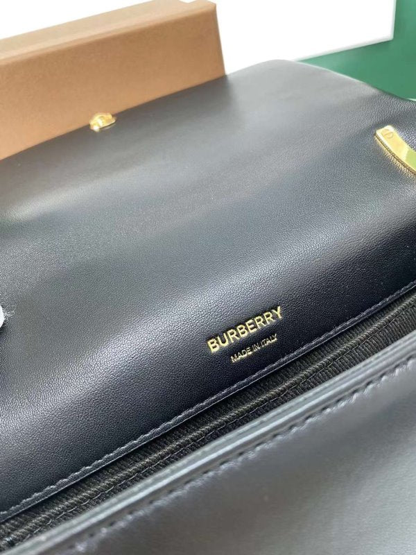 Burberry Lola Bag BG02674