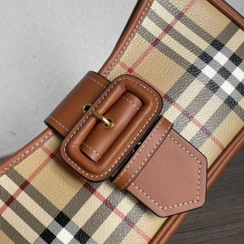 Burberry Shoulder Bag BG0525016