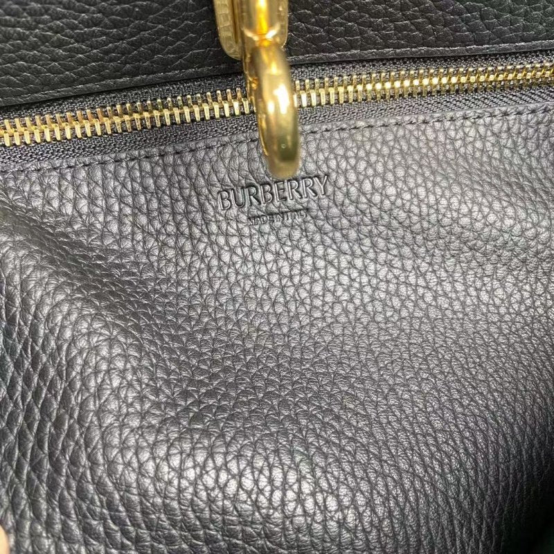 Burberry Shoulder Tote Bag BG0525012