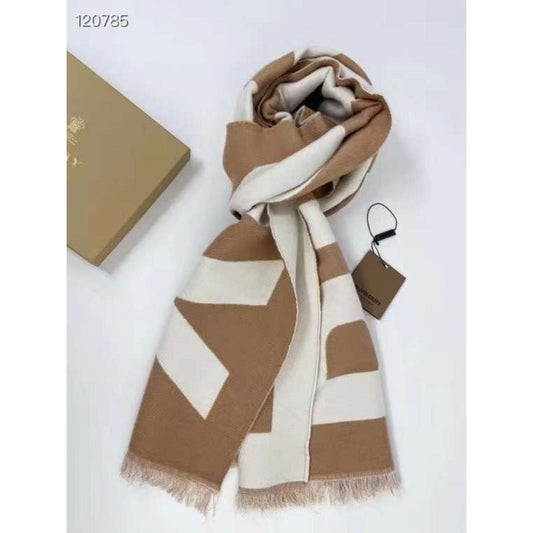 Burberry Wool Scarf SS001156