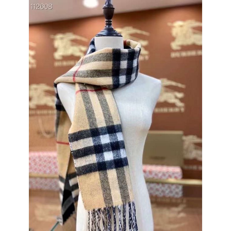 Burberry Wool Scarf SS001159