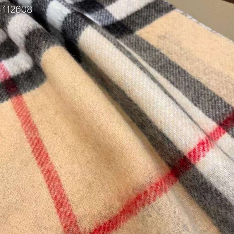 Burberry Wool Scarf SS001159