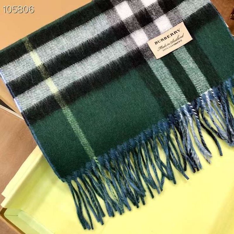 Burberry Wool Scarf SS001162