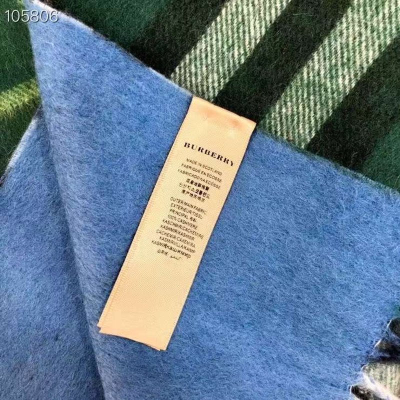 Burberry Wool Scarf SS001162