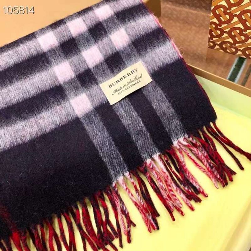 Burberry Wool Scarf SS001163