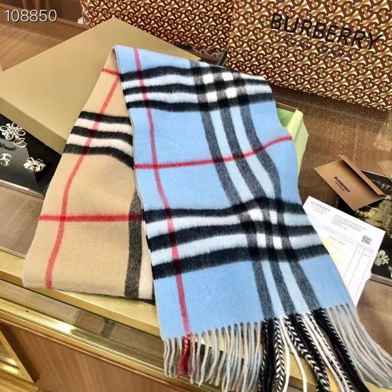 Burberry Wool Scarf SS001164