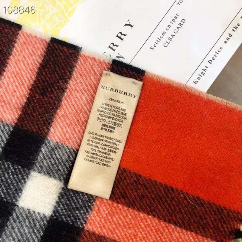 Burberry Wool Scarf SS001165