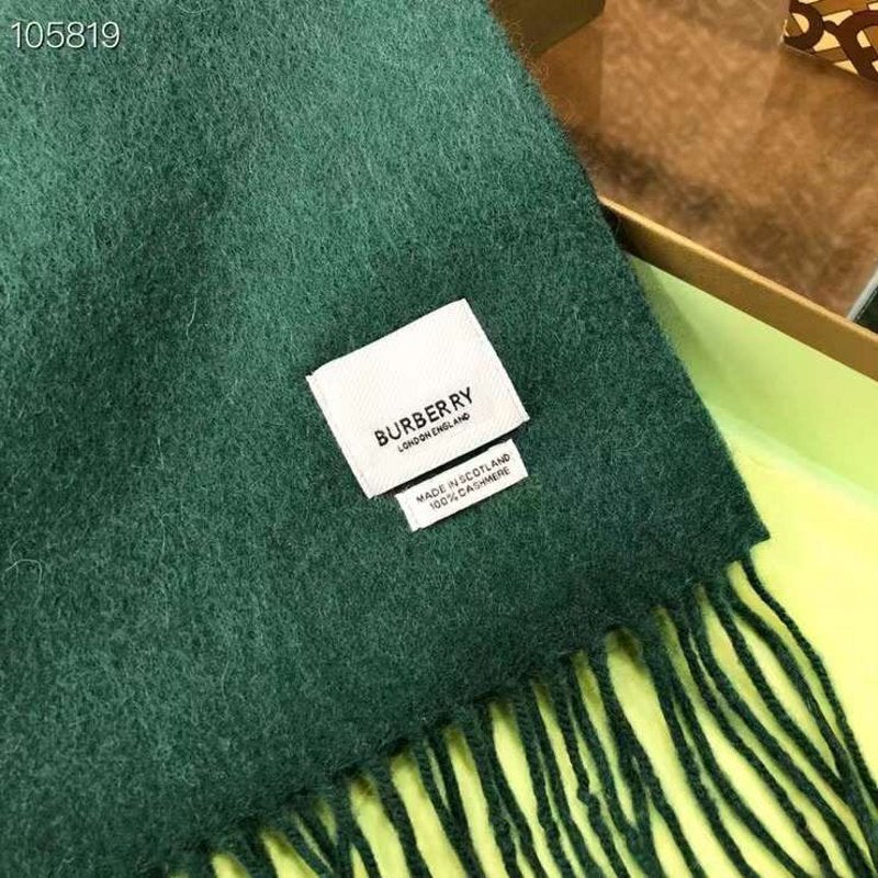 Burberry Wool Scarf SS001181