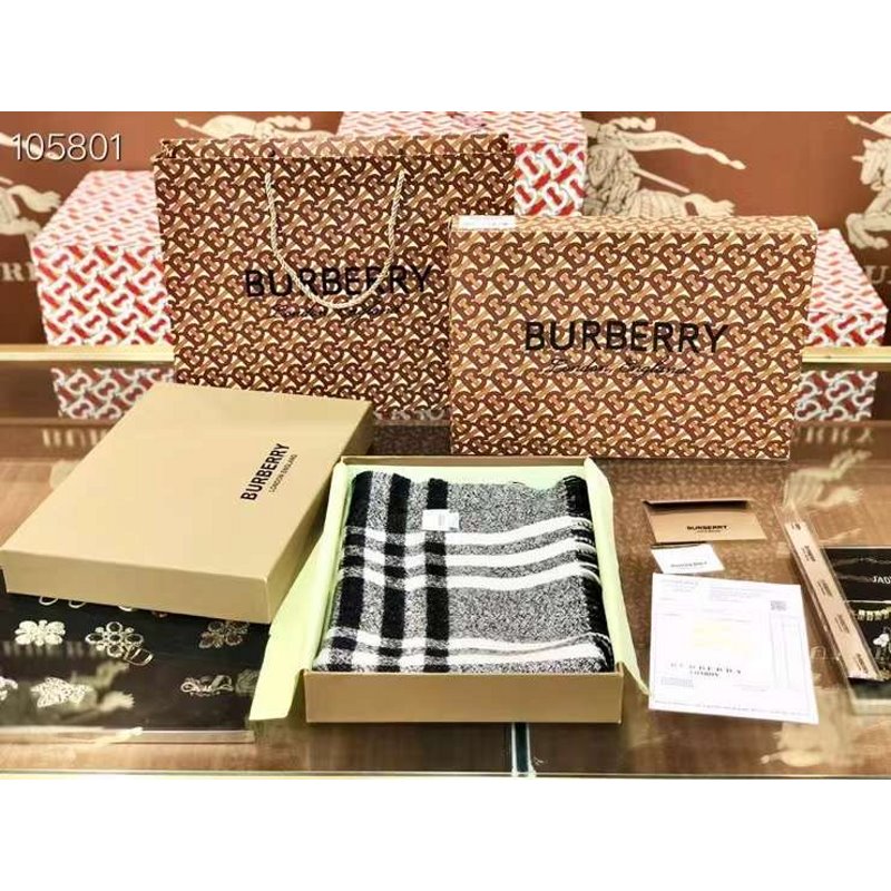 Burberry Wool Scarf SS001184