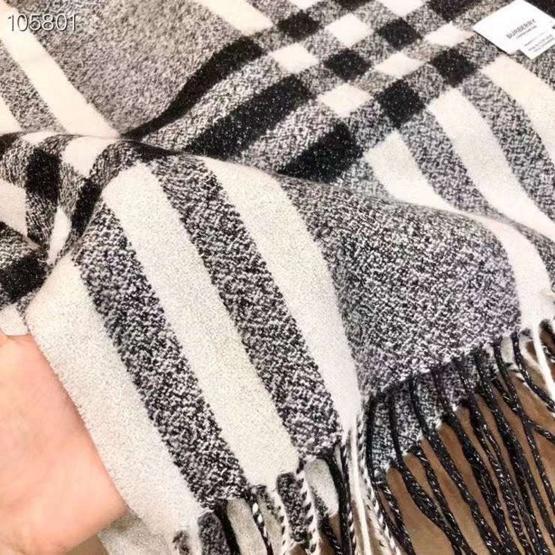 Burberry Wool Scarf SS001184