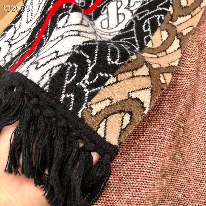 Burberry Wool Scarf SS001185