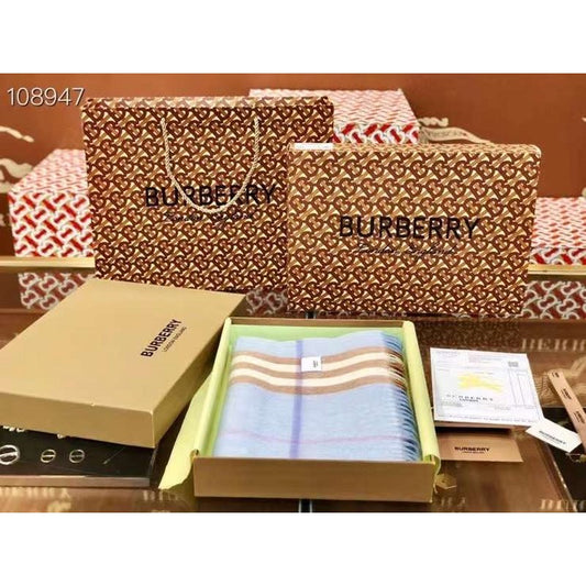 Burberry Wool and Cashmere Scarf SS001188