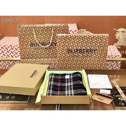 Burberry Wool and Cashmere Scarf SS001195