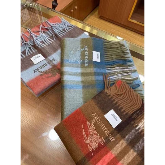 Burberry Wool and Cashmere Scarf SS001200
