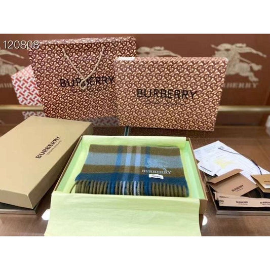 Burberry Wool and Cashmere Scarf SS001201