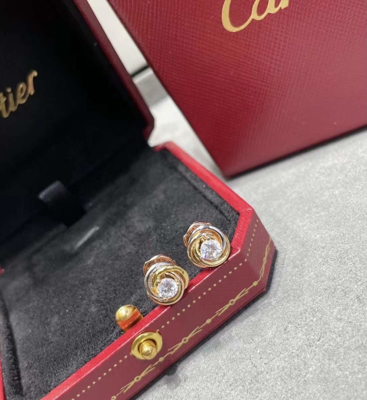 Cartier Three Ring Diamond Stud JWLH0159