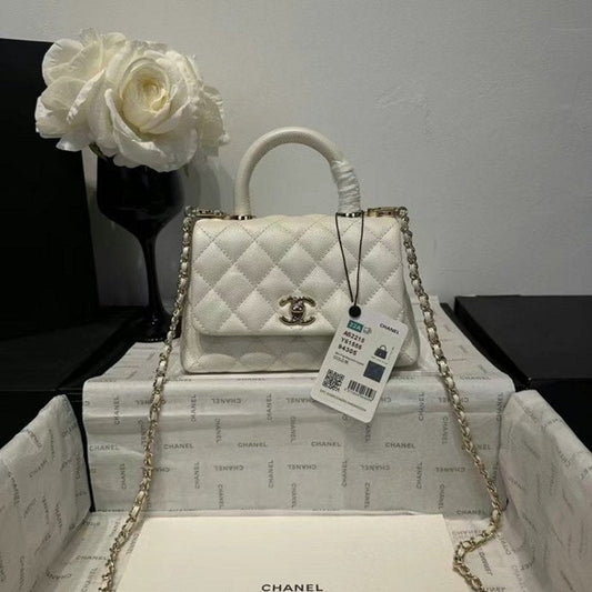 Chanel Coco Handle Bag BG0525043