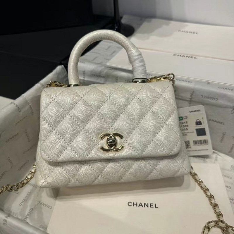 Chanel Coco Handle Bag BG0525043