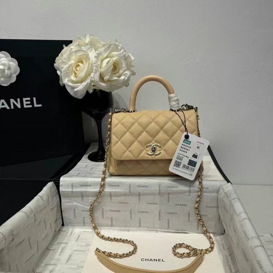 Chanel Coco Handle Bag BG0525044