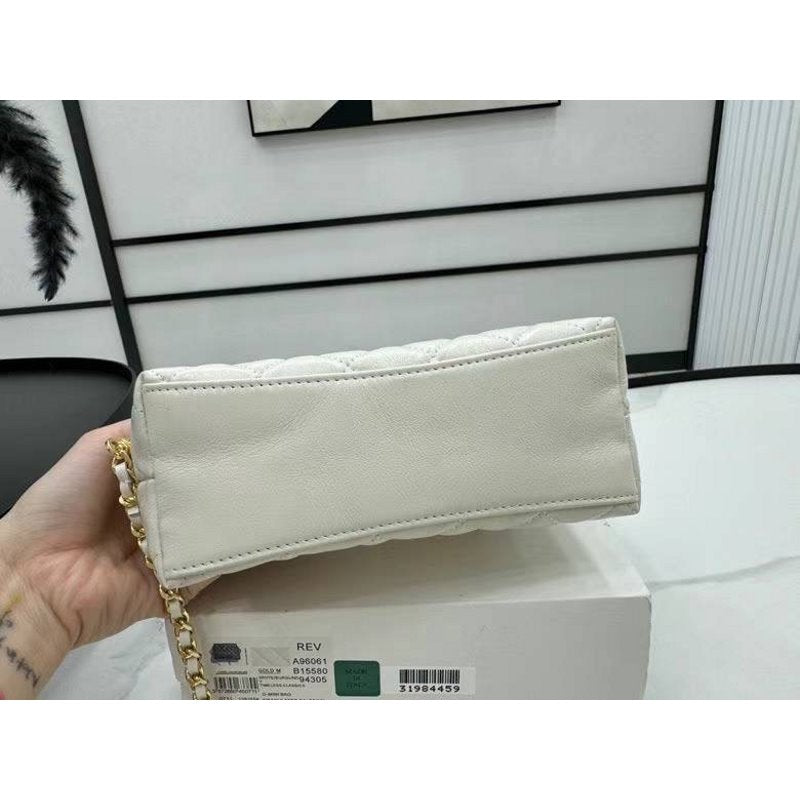 Chanel Cross Body Bag BG02754