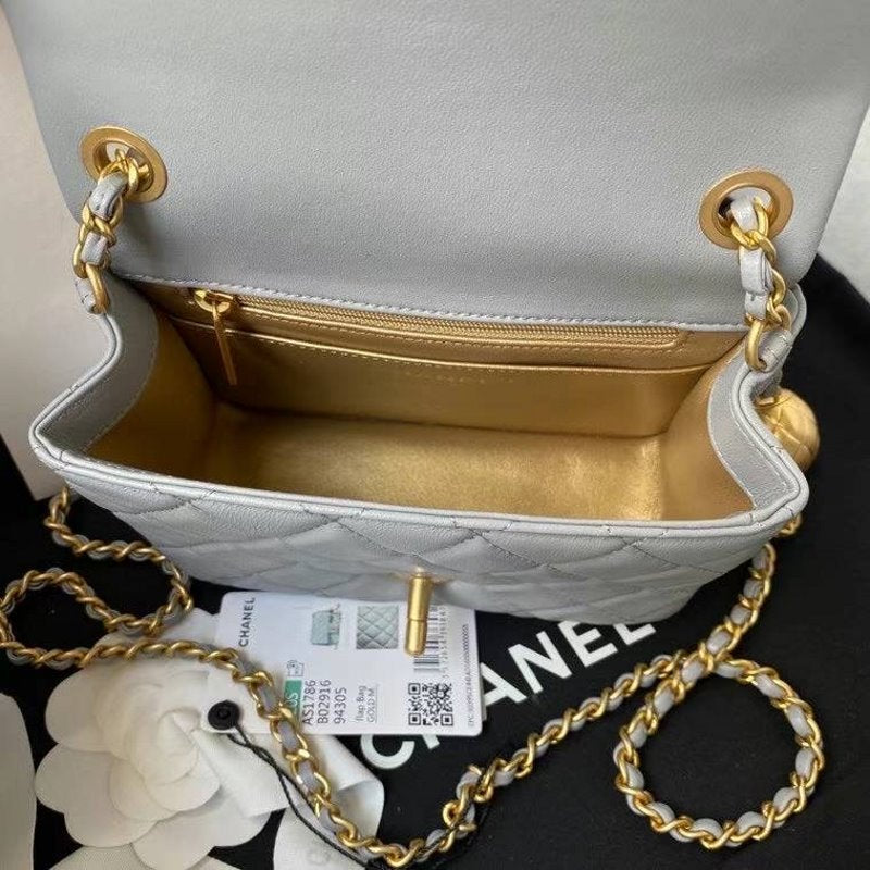 Chanel Flap Bag BG02801