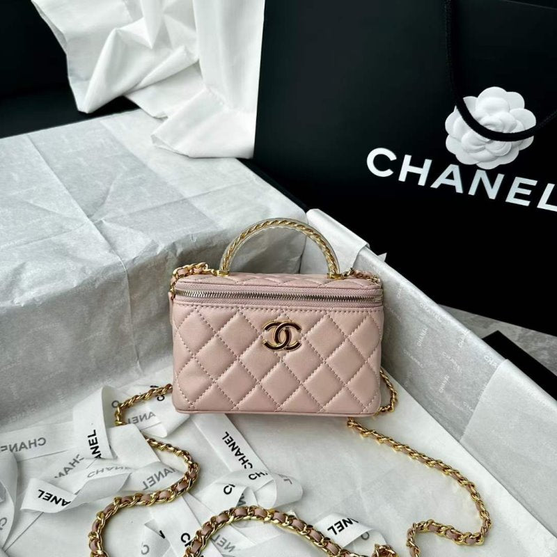 Chanel Makeup Box BG030572